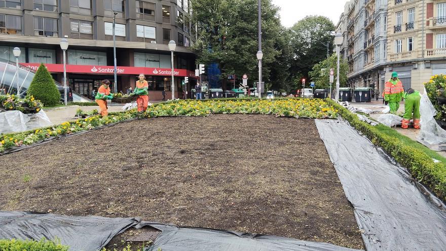 Bilboko Udalak udaberriko lore-kanpaina hasi du Moyua plazan