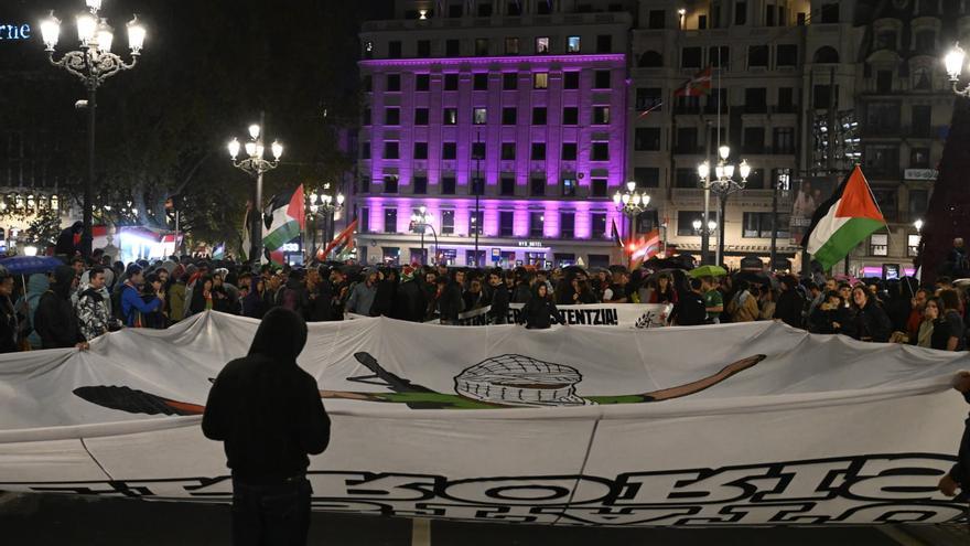 Cientos de personas marchan en Bilbao en apoyo a Palestina