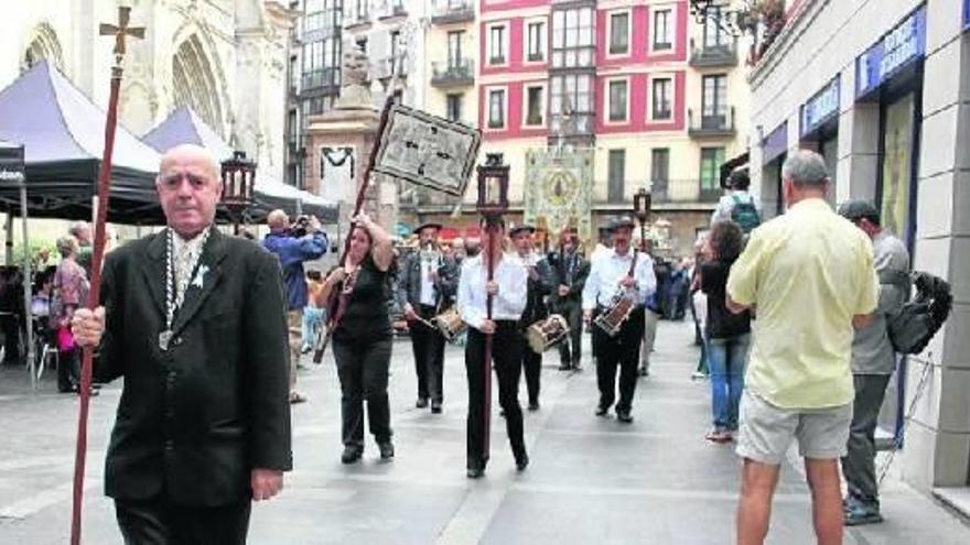 Fe a la luz de las antorchas
