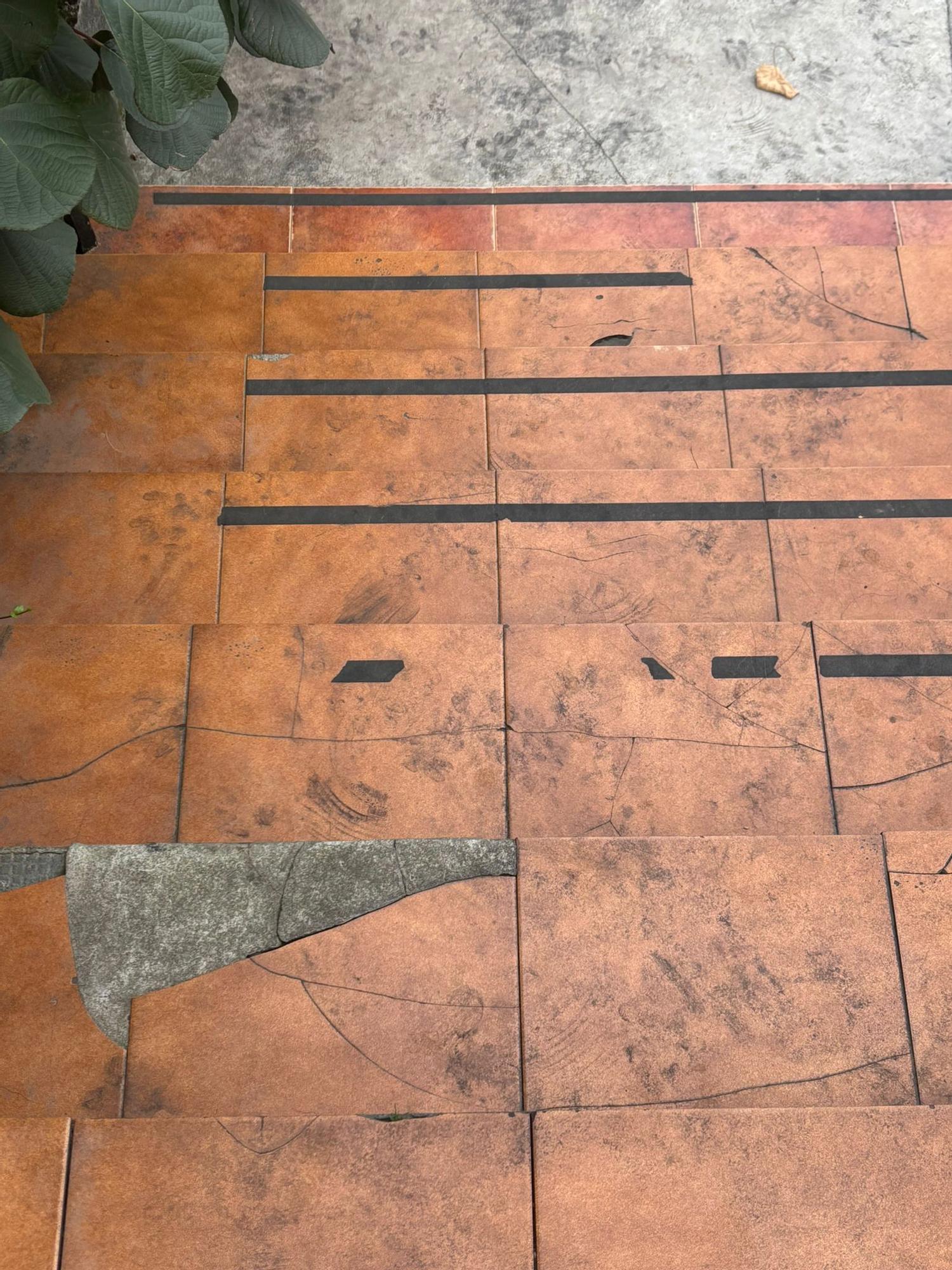 En imágenes: El polvo negro que inunda un barrio de Galdakao