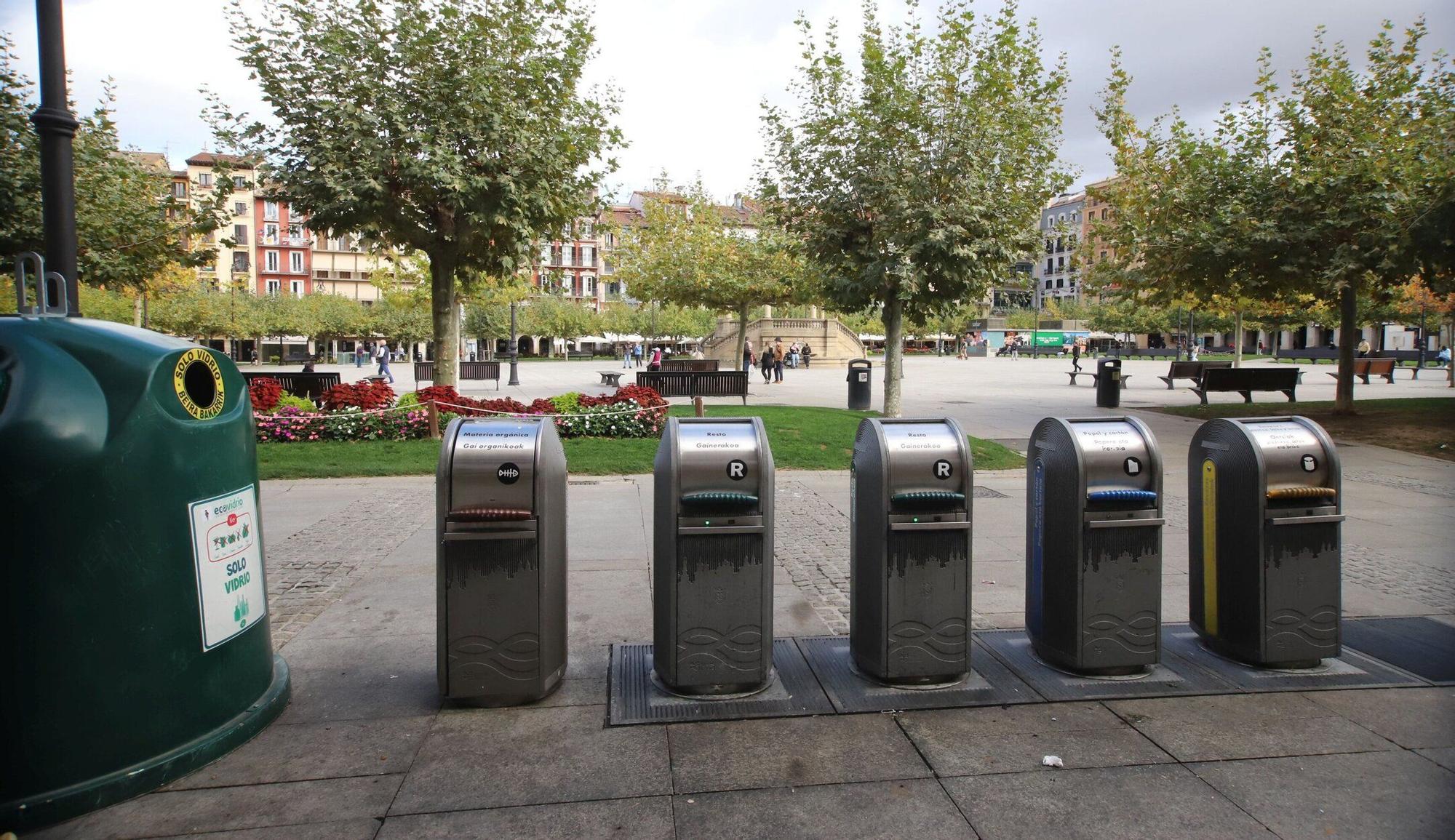 Pese a estar en el ranking de puntos negros del bolseo, Plaza del Castillo 33 estaba limpio.