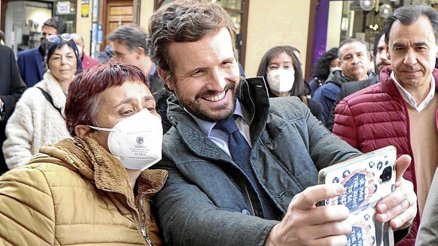 El flirteo del PP a Vox cierra una tensa campaña en Castilla y León