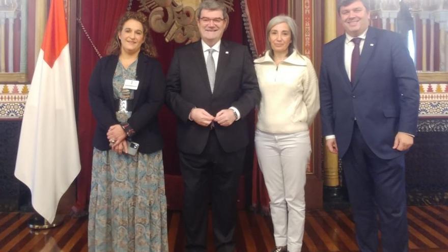 Hiru Hamabi presenta material didáctico en Bilbao