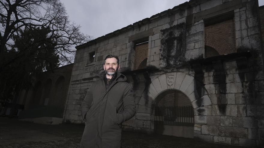 Iñigo Ubani presenta en Agurain su novela ‘Lobos de Urbasa’