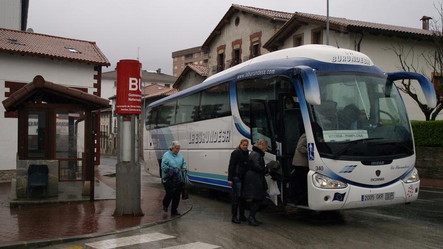 Viajar en el tiempo con un periódico de 1986 y en autobús hasta Baztan