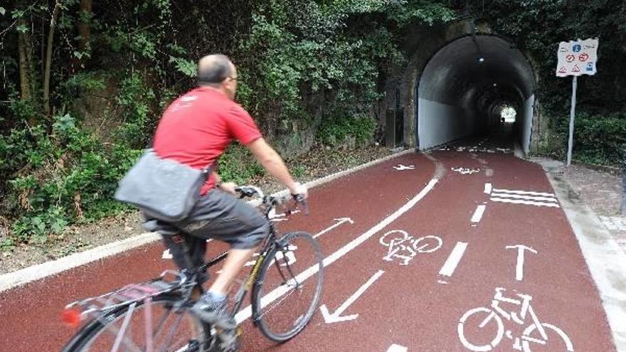 El bidegorri de Txaparrene se abre a los ciclistas tras nueve meses de obras