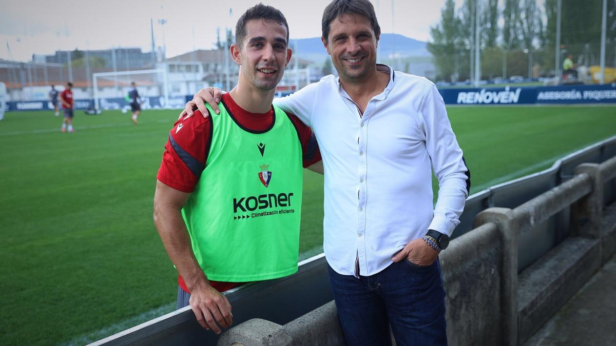 Asier Osambela y David Moreno, posando en Tajonar.