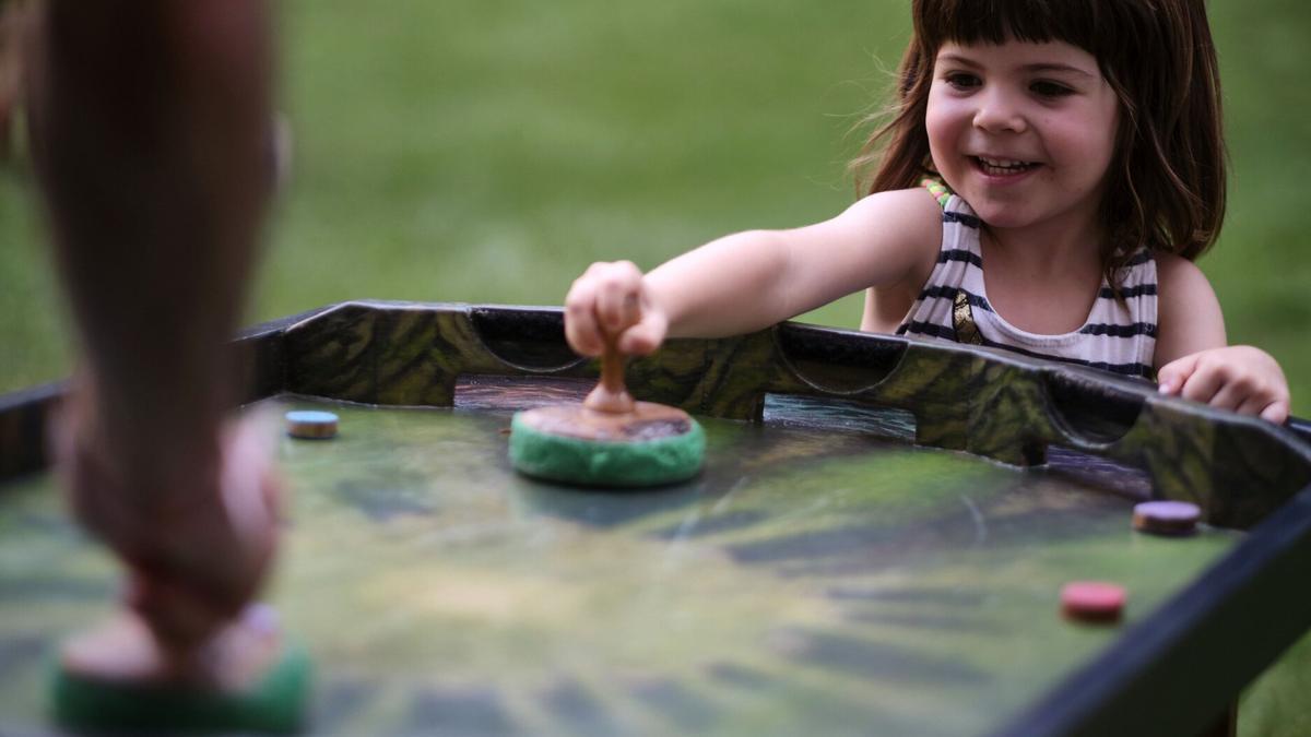 Juegos infantiles en Ezpeleta