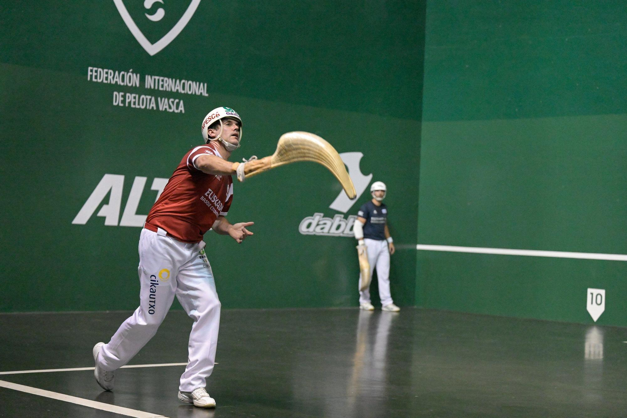 Aritz Erkiaga vence a Olharan en la Liga de Naciones de 36 metros.