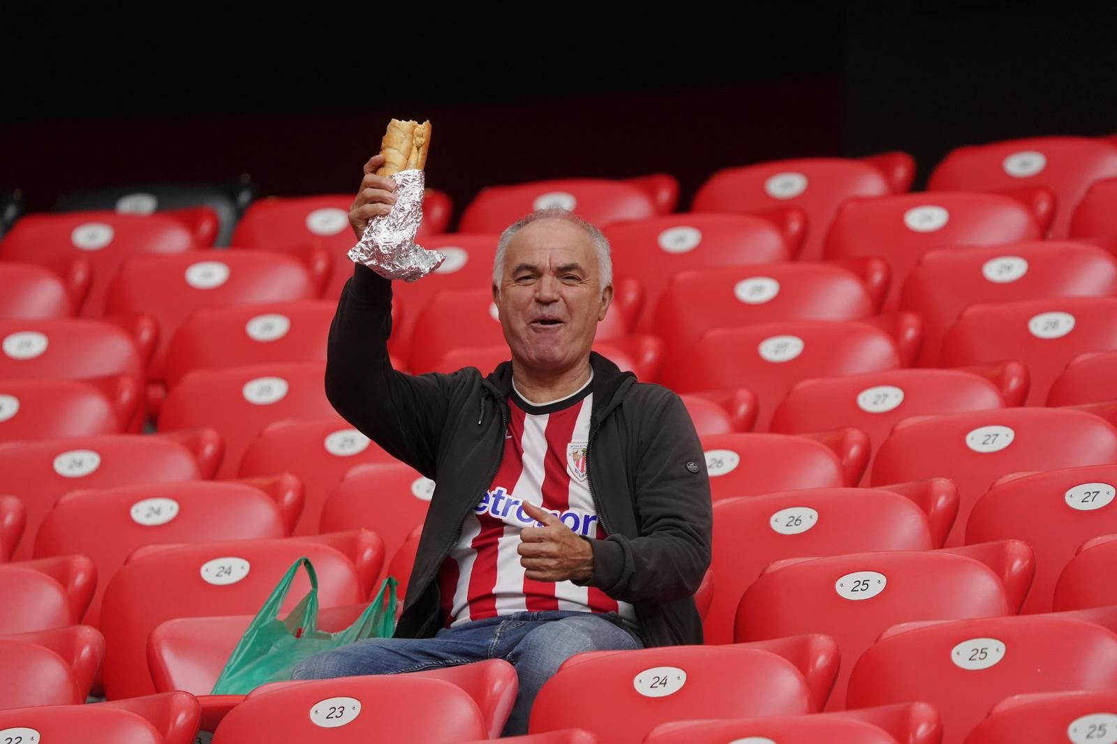 ¿Has estado en San Mamés viendo el Athletic-Girona? Búscate en nuestra galería