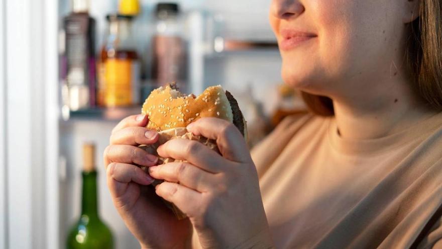 Adiós a los antojos: así es como puedes eliminarlos, según el doctor Alexandre Olmos