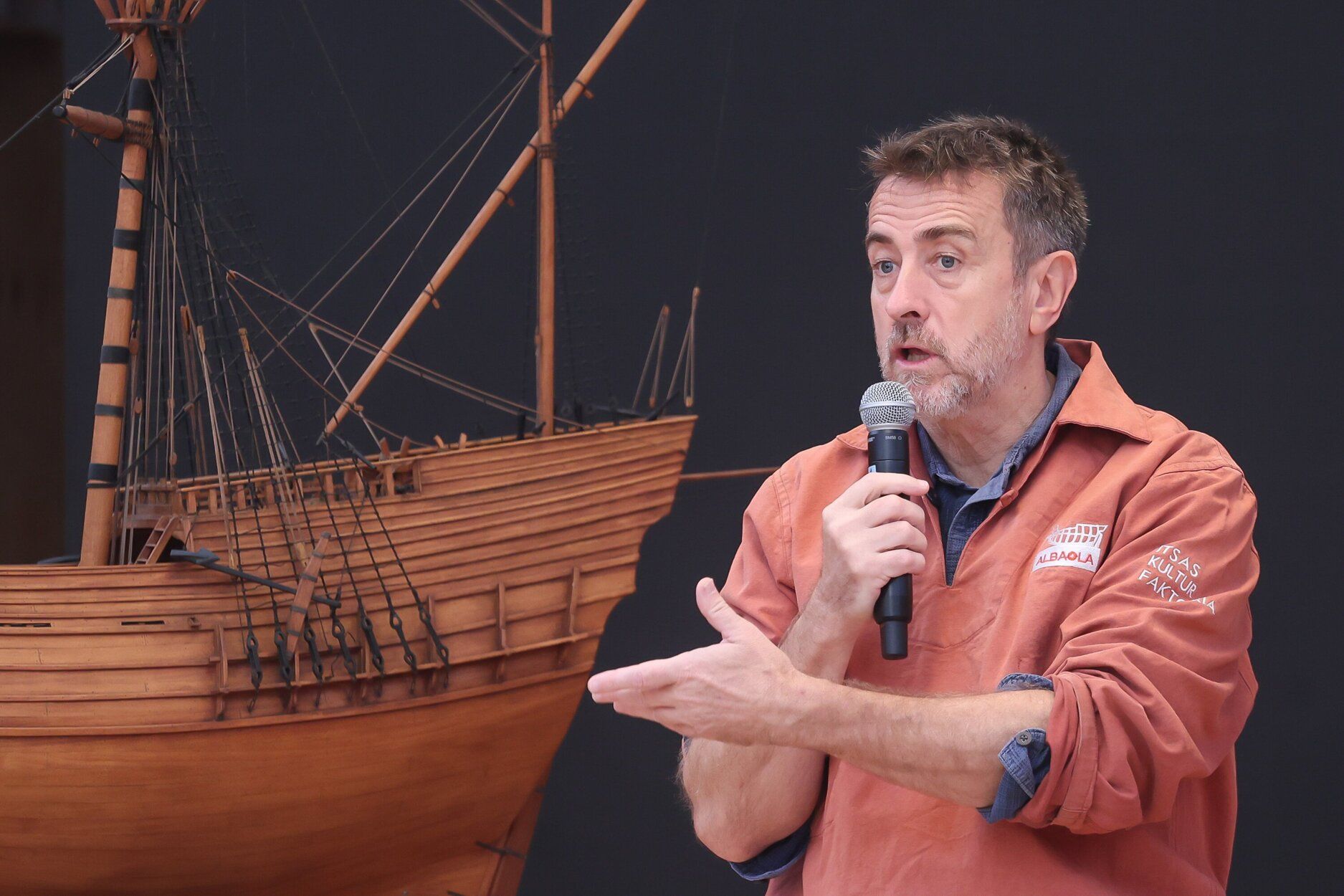 La nao 'San Juan', lista para la botadura