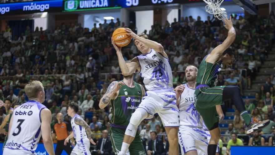 Un desacertado Surne Bilbao Basket cae en su visita al Unicaja en el estreno de la Liga Endesa (86-68)