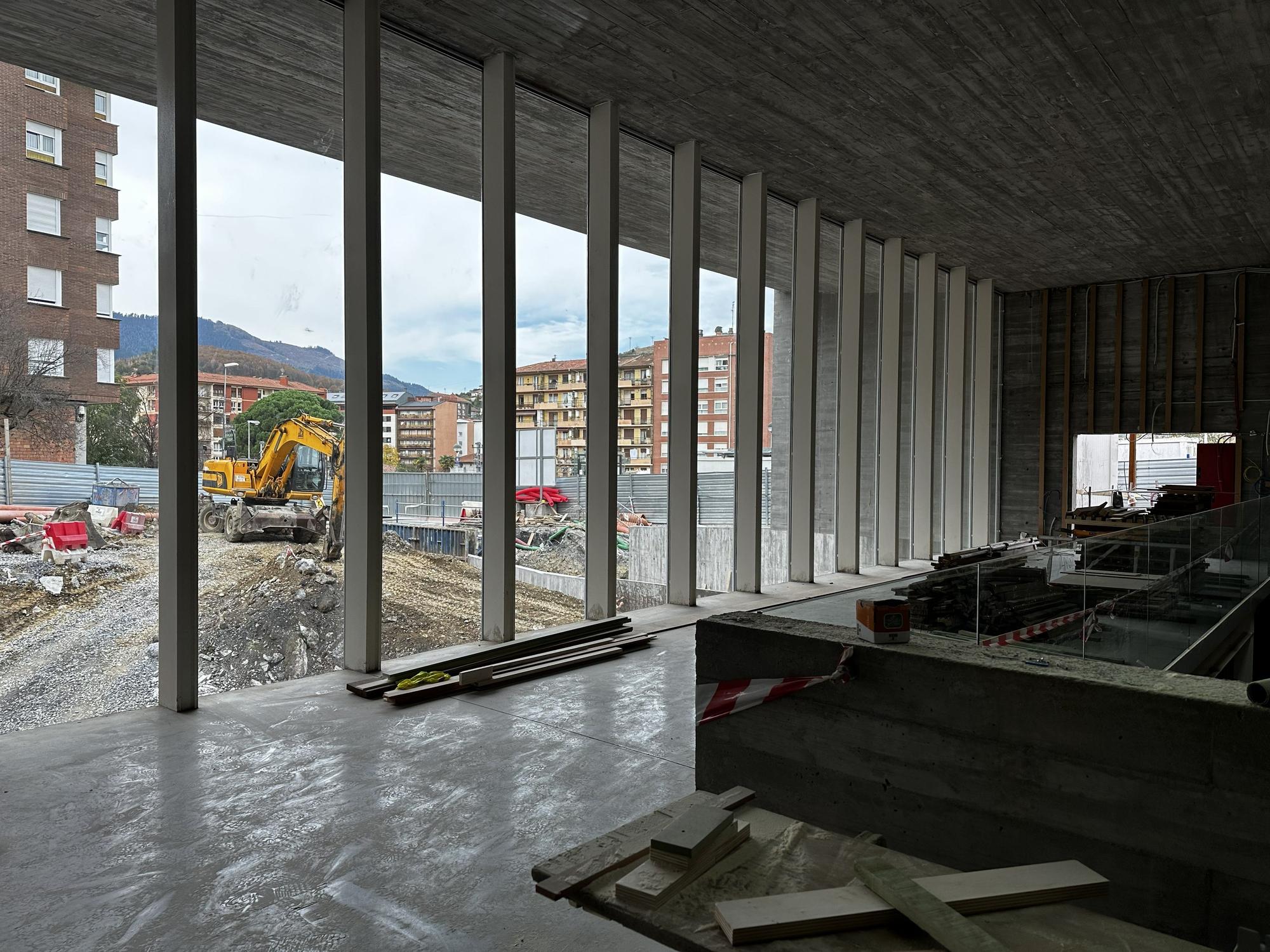 Detalle interior del Antzoki de Laudio durante su construcción