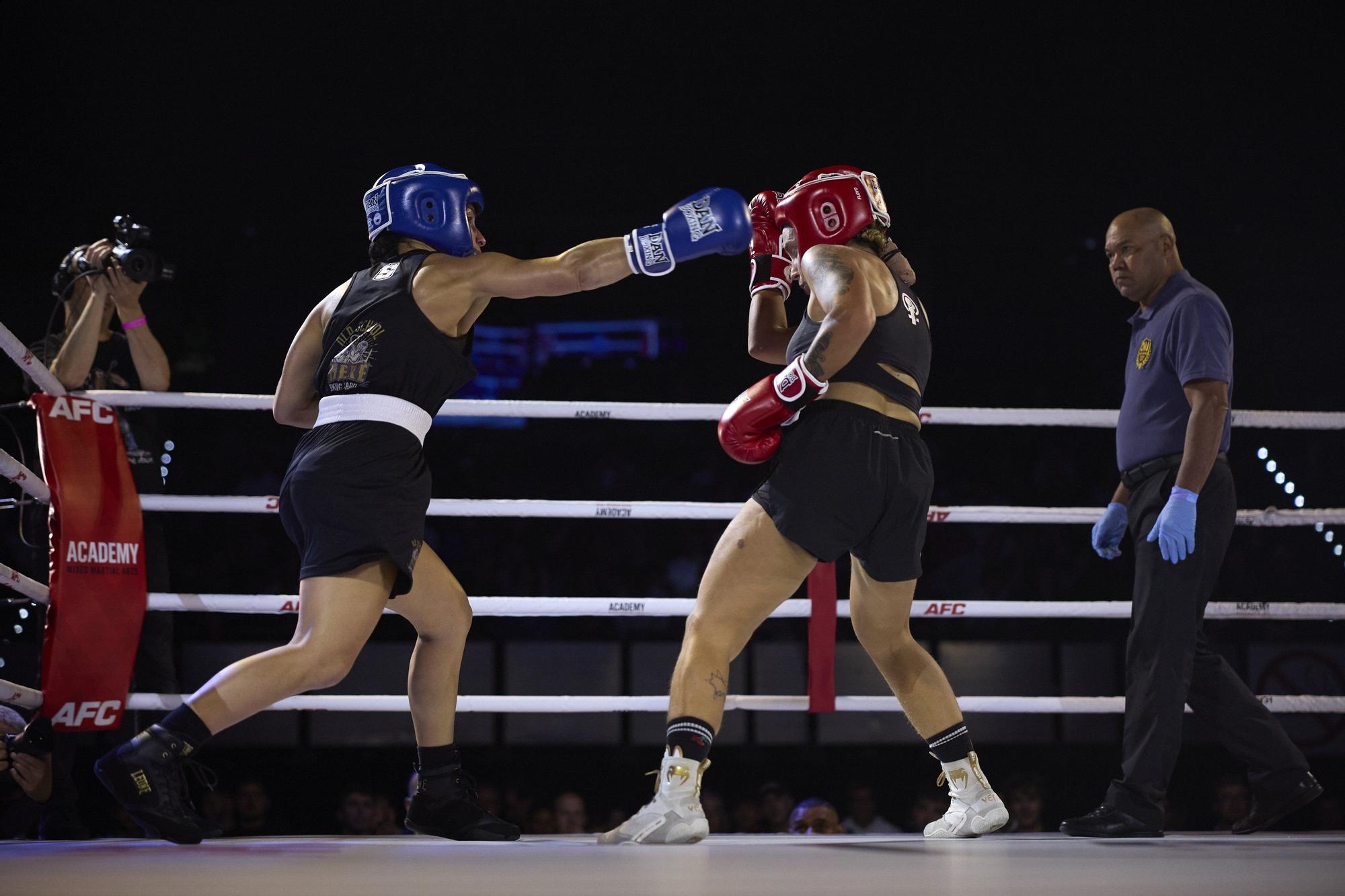 El Muay Thai pone en pie el Navarra Arena