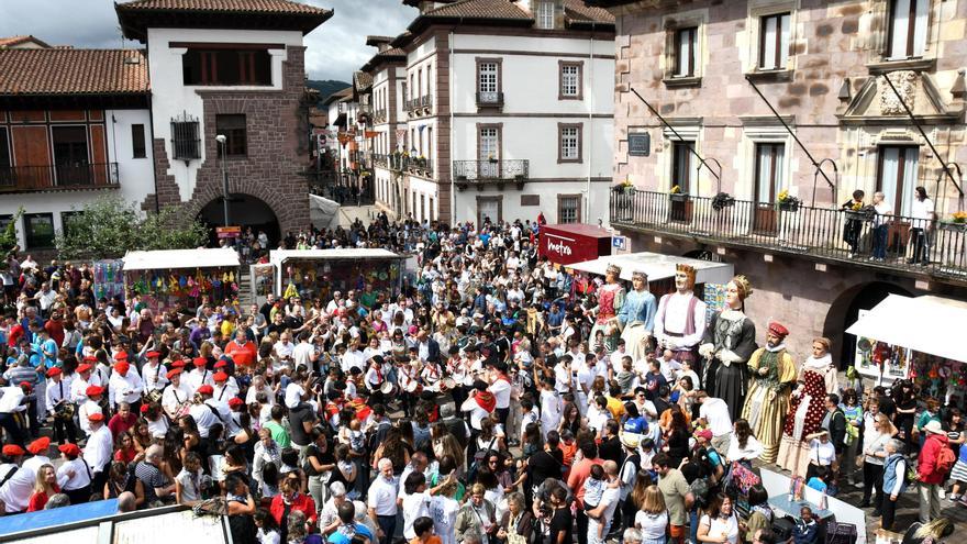 Cuatro detenidos en fiestas de Elizondo tras agredir a cuatro personas que necesitan atención médica