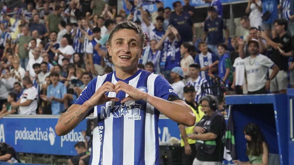 Tenaglia celebra su gol contra el Levante.