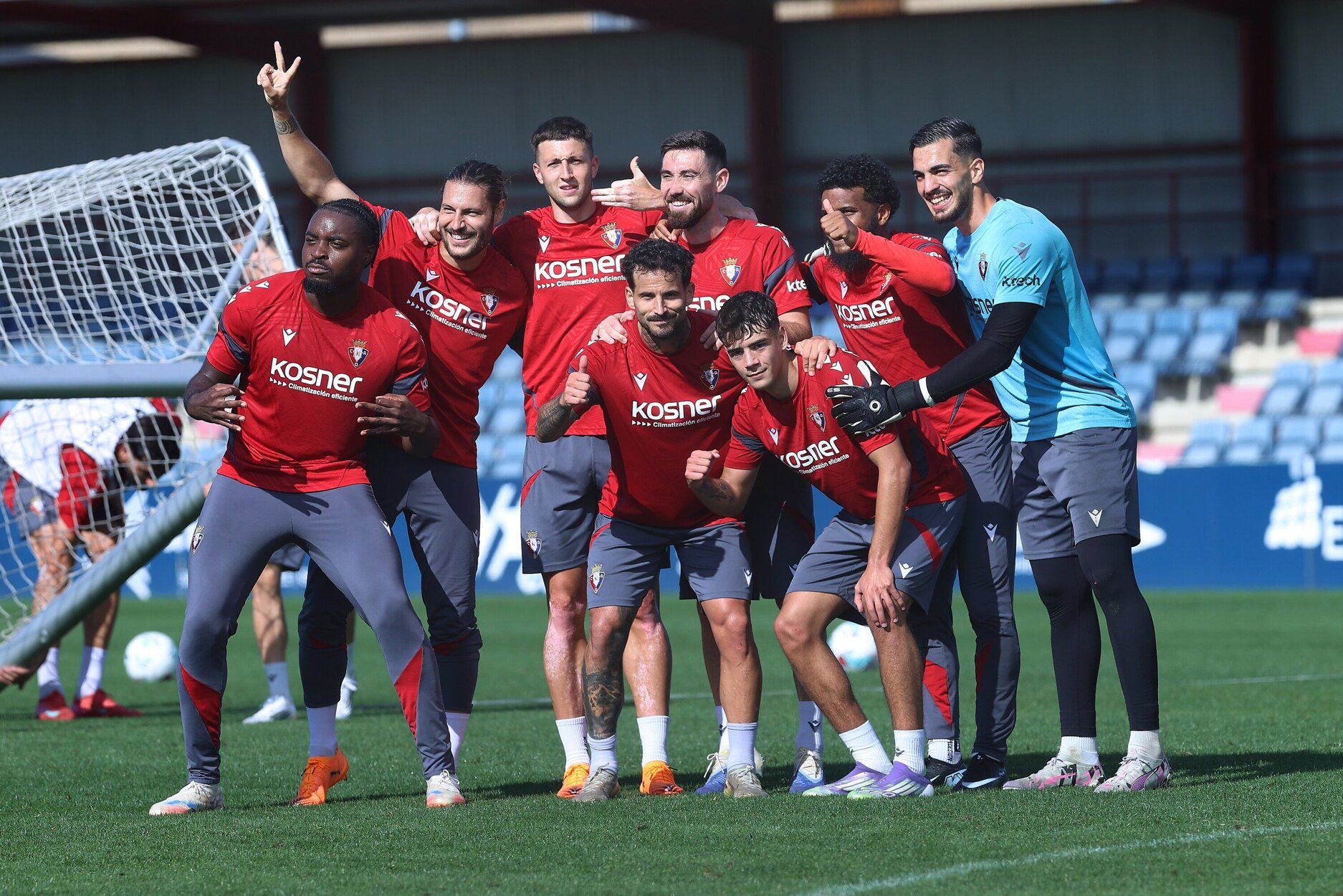 Fotos del entrenamiento de Osasuna (14/10/2025)