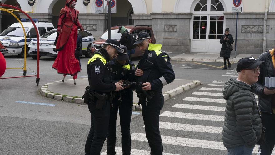 Detenido tras robar en un supermercado de la Avenida Gasteiz y amenazar a los agentes