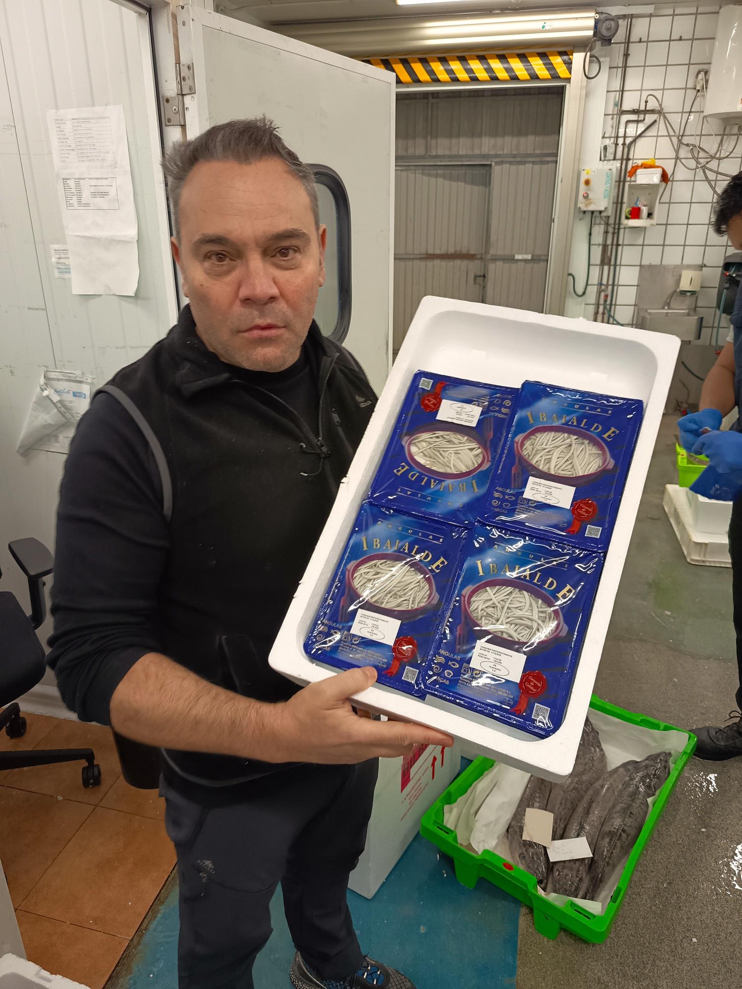 Gaizka Fernández de Zarate con sus angulas a 1.000€