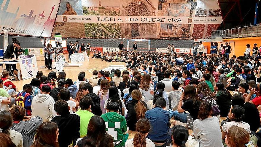 Más de 400 niños en Tudela participan en la Acción Mundial por la Educación