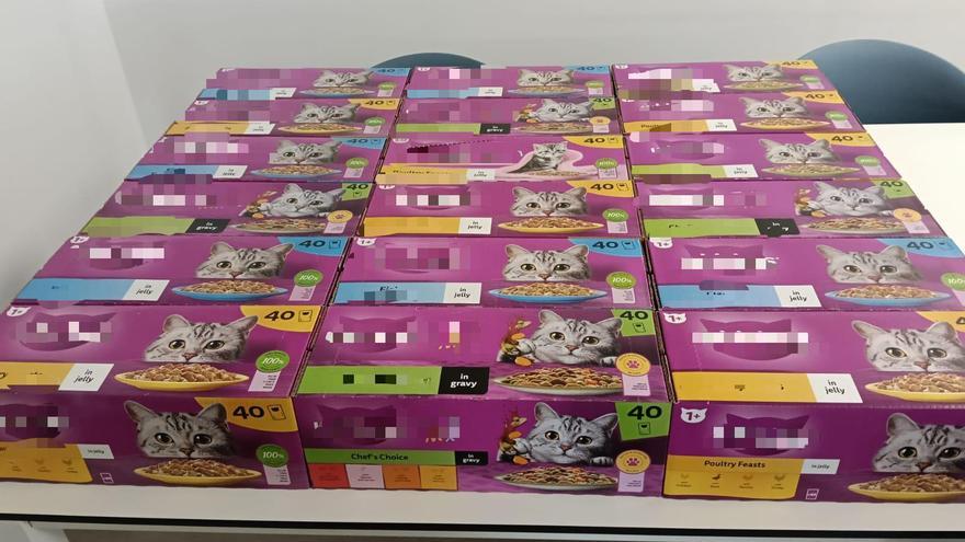 Intervienen 61 kilos de comida para gatos en el Puerto de Bilbao
