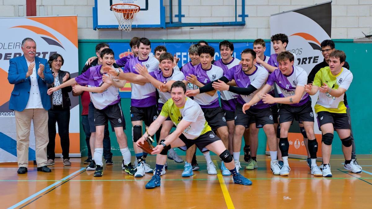 El Jatorkide celebra el ascenso conseguido la pasada temporada