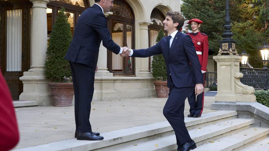 La vivienda, eje del encuentro entre Pradales e Insausti