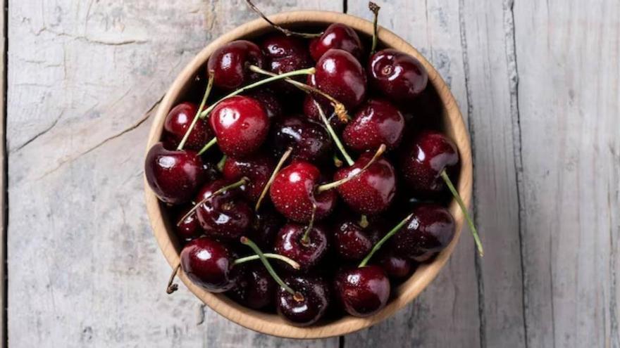 Esto es lo que le pasa al cuerpo si comes demasiadas cerezas, según la nutricionista Blanca García-Orea