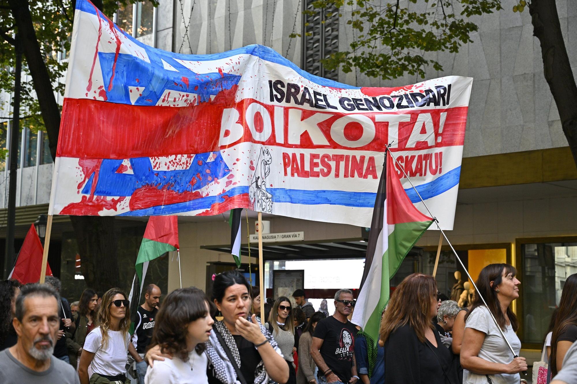 Miles de personas se manifiestan en Bilbao en apoyo al pueblo palestino