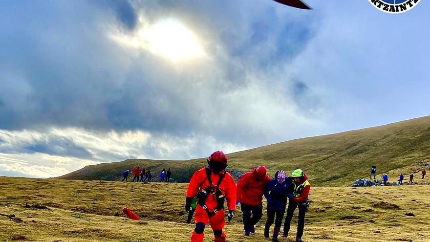 Rescatan a una montañera en la cima del Gorbea tras sufrir un desvanecimiento