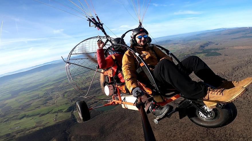 Álava a vista de pájaro: la aventura del paratrike despega en Zalduondo