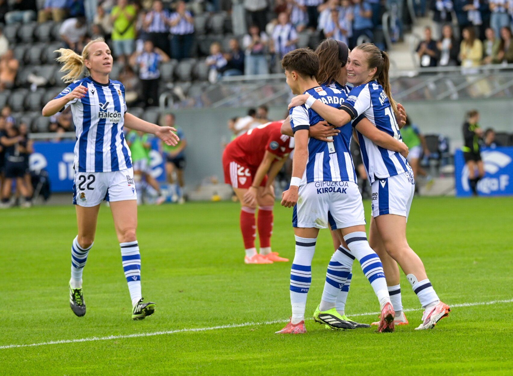 La Real femenina estrena su nuevo campo
