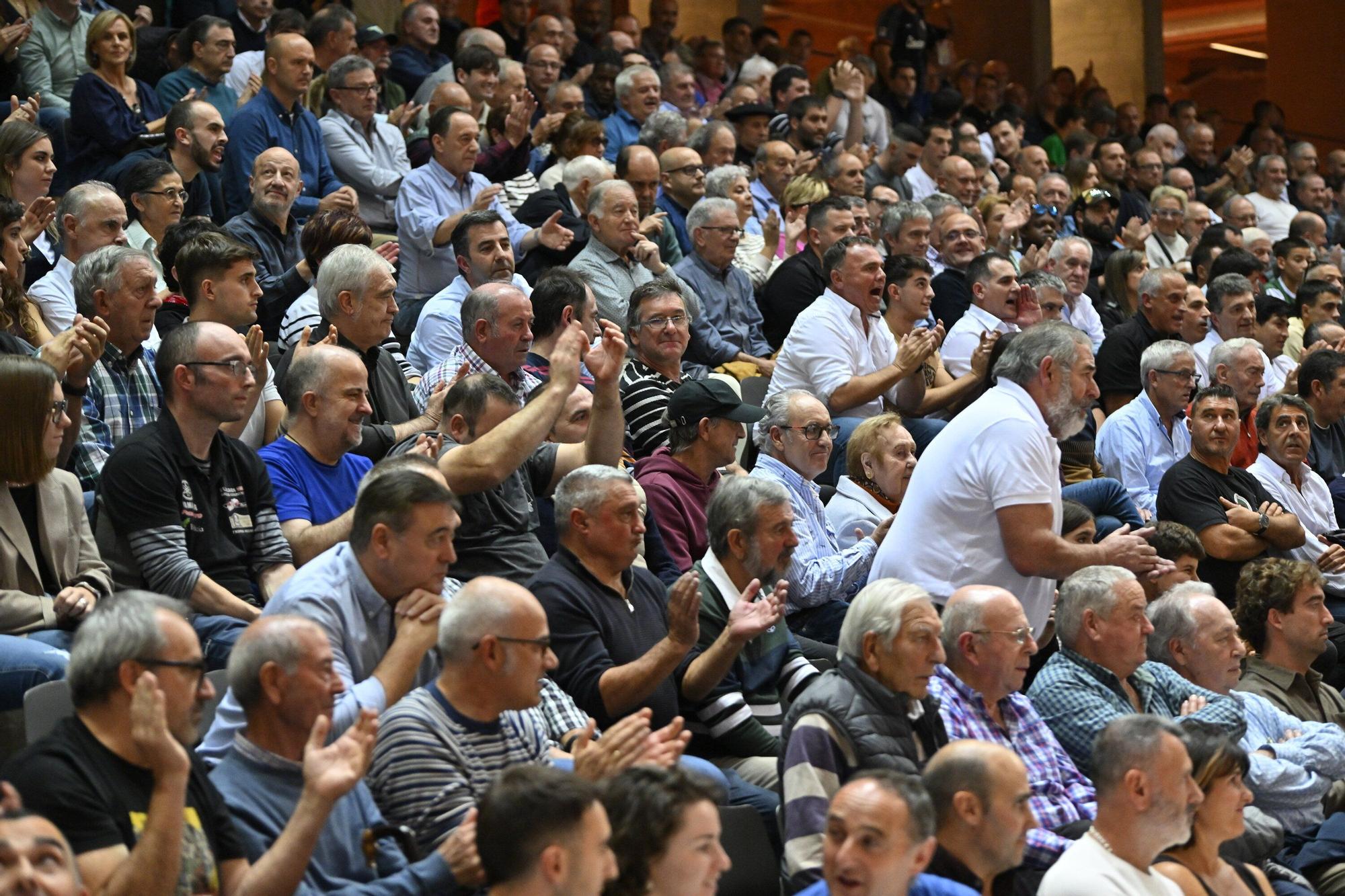 En imágenes: Etxeberria se hace con su primera txapela del Cuatro y Medio en Bilbao (22 - 11)