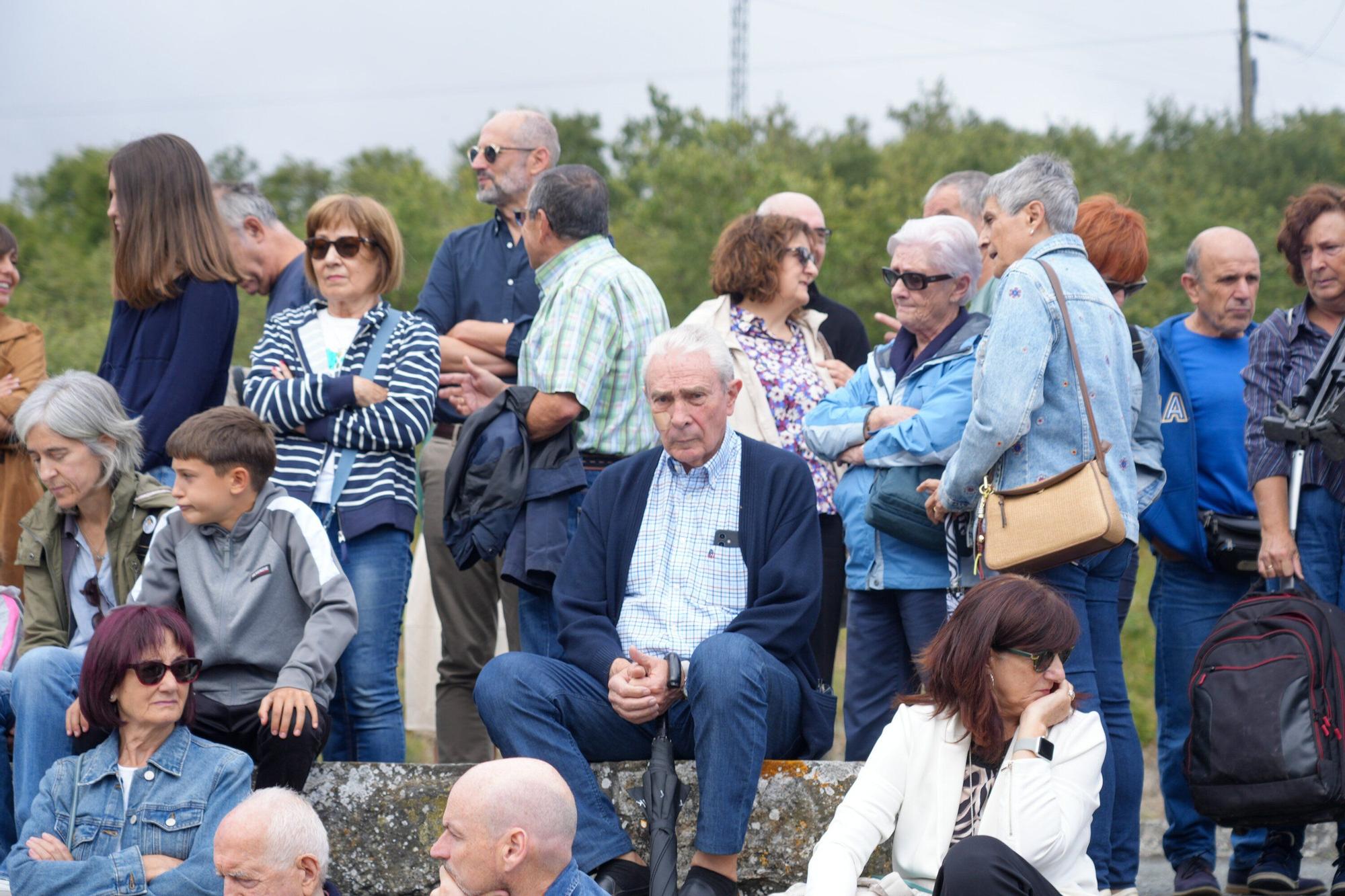En imágenes: Homenaje a los pueblos desaparecidos por el embalse de Ullíbarri-Gamboa