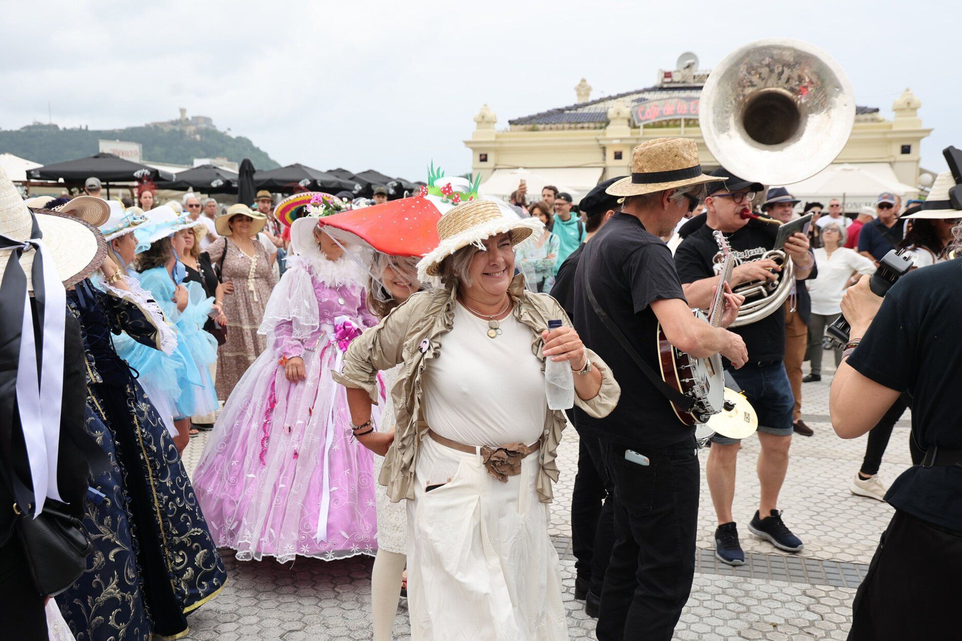 [Fotos] Donostia, hasta el 'gorro'