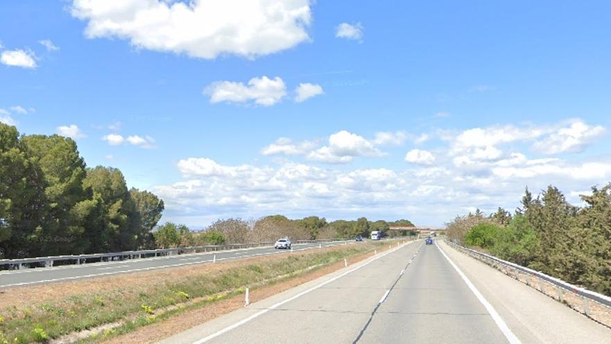 Un muerto y varios heridos en una colisión frontal en la AP-15 en Cadreita