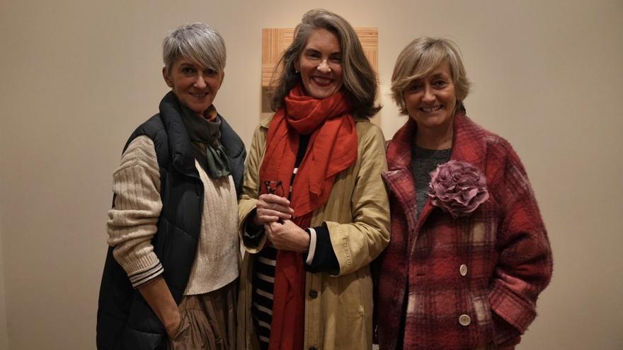 La Galería Michel Mejuto reúne a los artistas Txomin Badiola, Pello Irazu y Darío Urzay