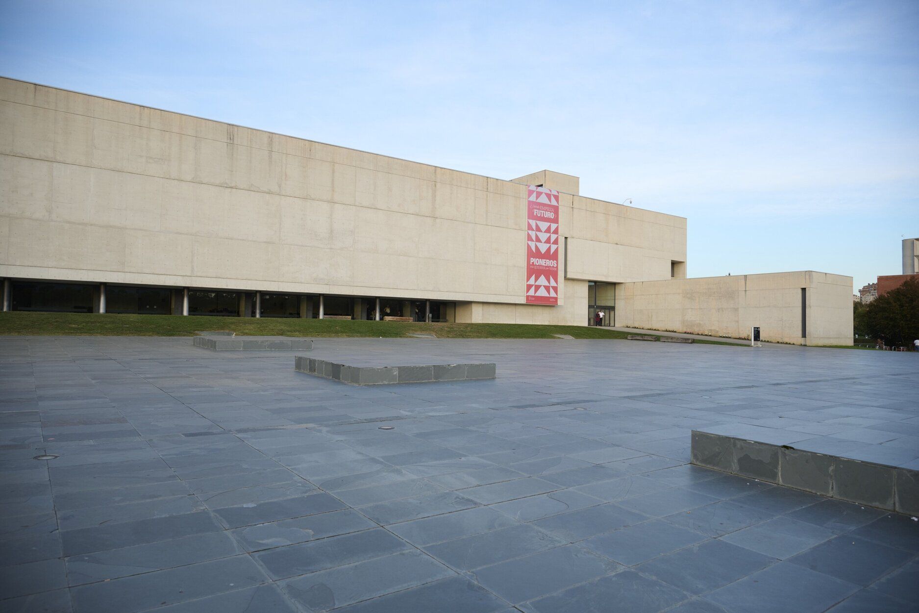 En imágenes | Altercados en la Universidad de Navarra tras la suspensión de un acto de Vito Quiles