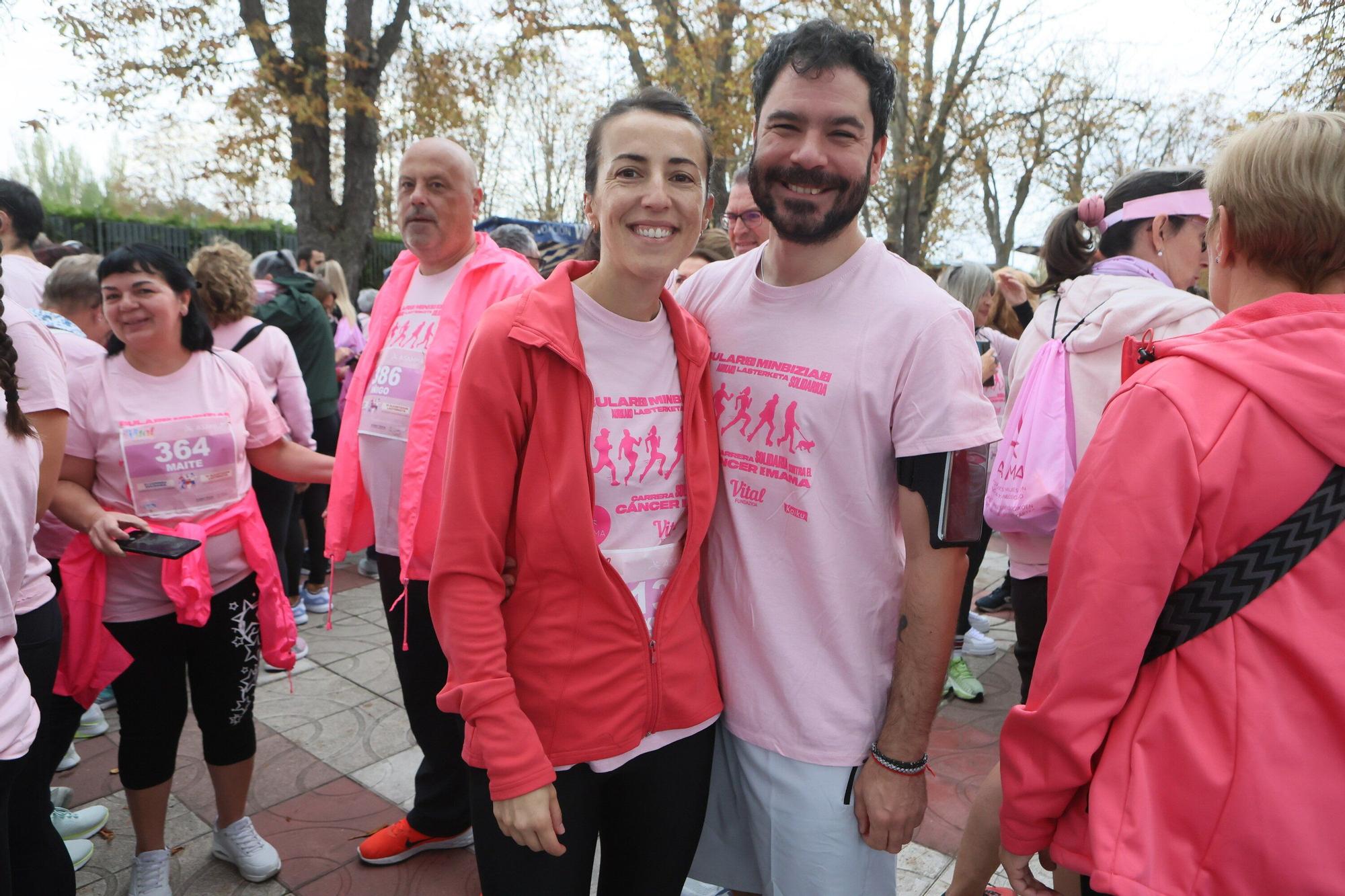 En imágenes: Vitoria se vuelca con la VI Carrera Solidaria contra el Cáncer de Mama
