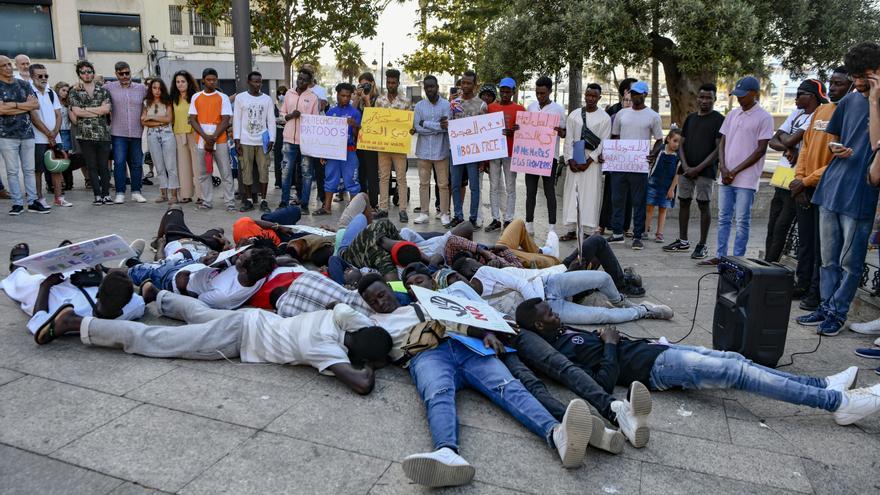 Más de 70 organizaciones denuncian ante la ONU "vulneración de derechos" en Melilla