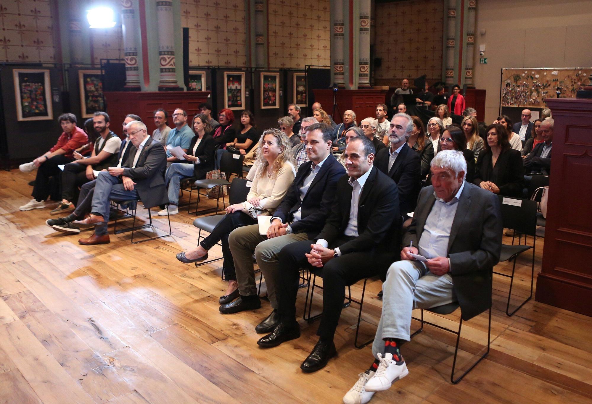 Fotos del Foro Hiria 'Participa Navarra: desafíos y oportunidades'