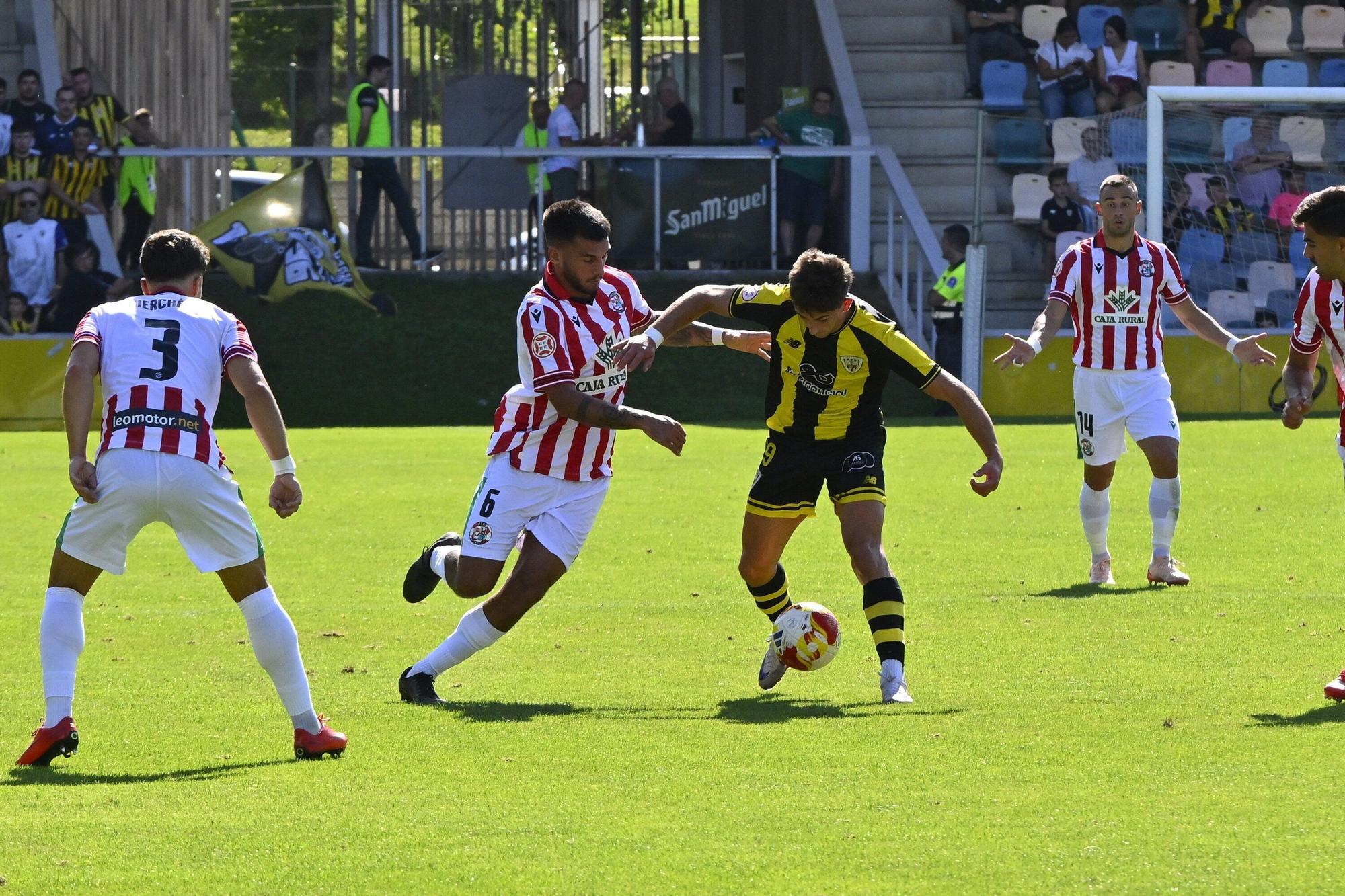 En imágenes: Ekaitz rescata a tiempo el primer punto del Barakaldo