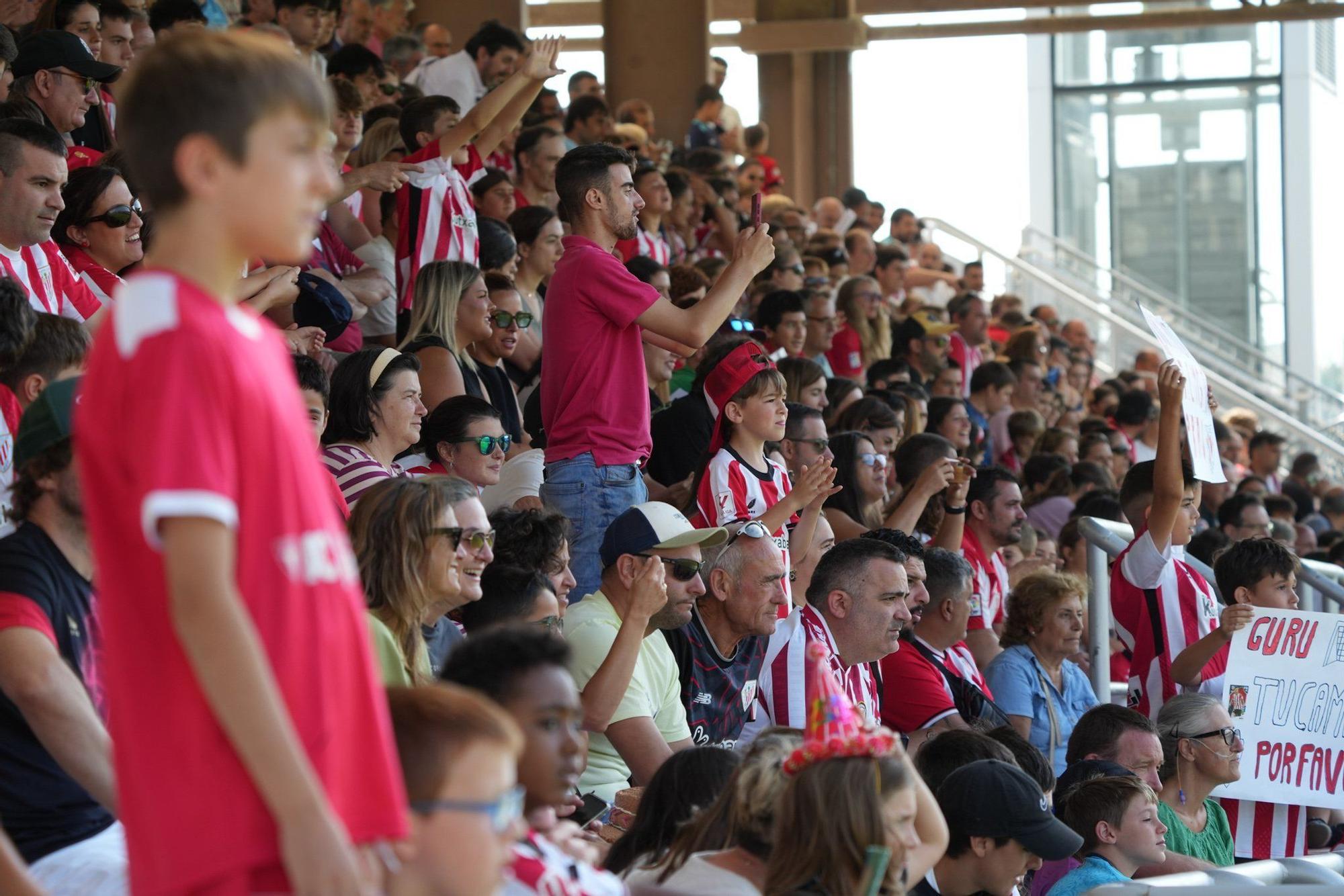 2.500 seguidores arropan al Athletic en Lezama