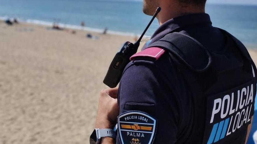 Detienen a un turista por colarse en la habitación de una mujer y acariciarla mientras dormía