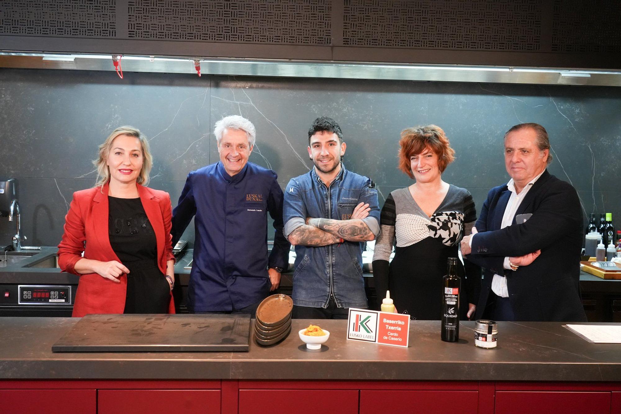 Amelia Sancho de la Garza, Fernando Canales, Iván Álvarez Iturbe, Itziar Leal y Anton Ilarduya.