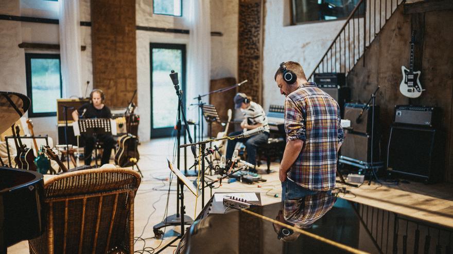 Eñaut Elorrieta prepara un disco con músicos internacionales relevantes