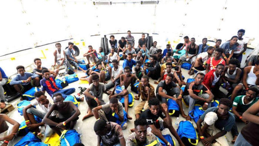 El &quot;Aquarius&quot; busca un puerto europeo tras rechazo de Italia, Malta y España