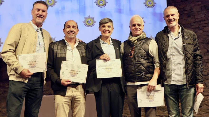 La Policía Local celebra la festividad de los Ángeles Custodios reconociendo la labor de sus agentes más veteranos