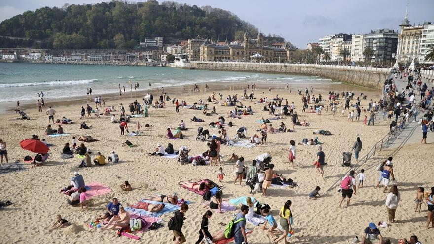 [Fotos] Gipuzkoa dice adiós a la Semana Santa más veraniega